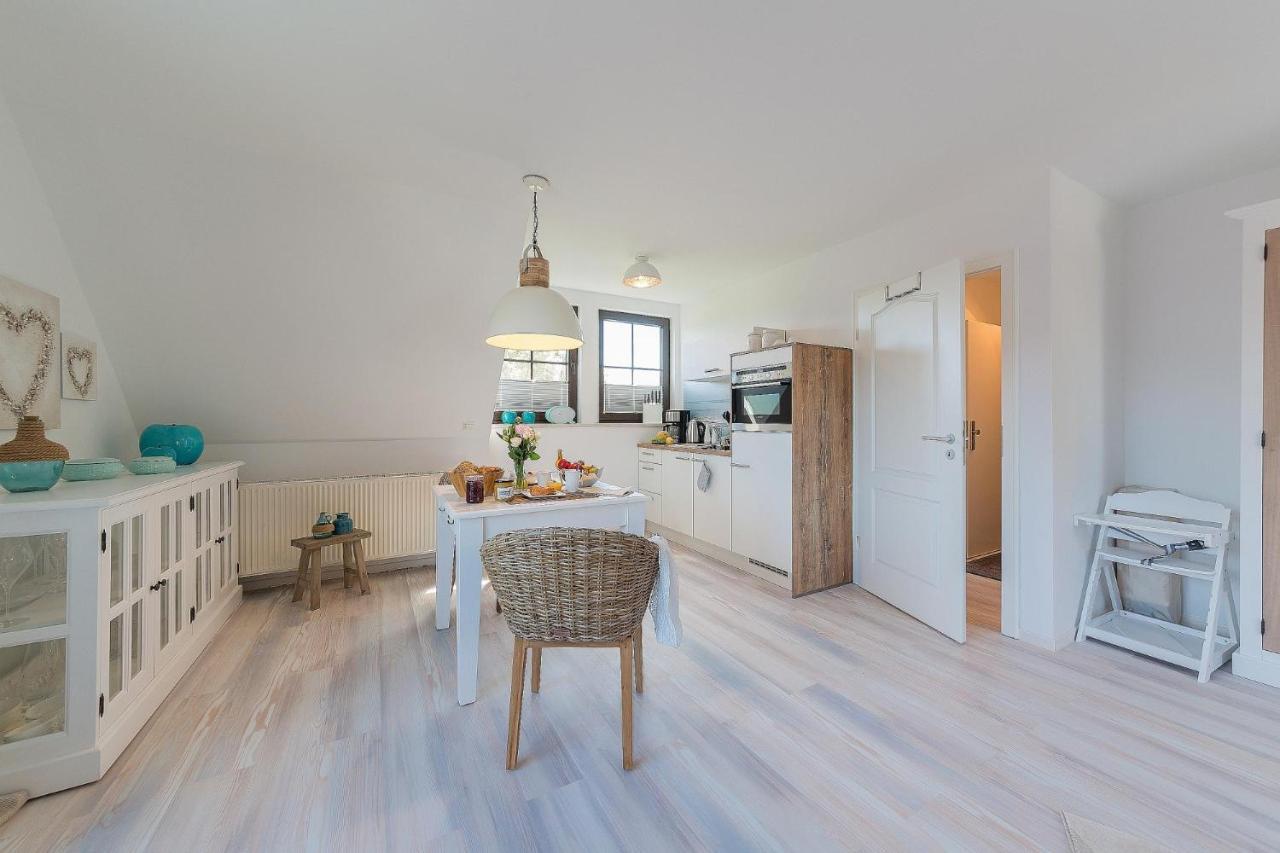 Haus Am Strand Ferienwohnung Haus Am Strand 5 징스트 외부 사진